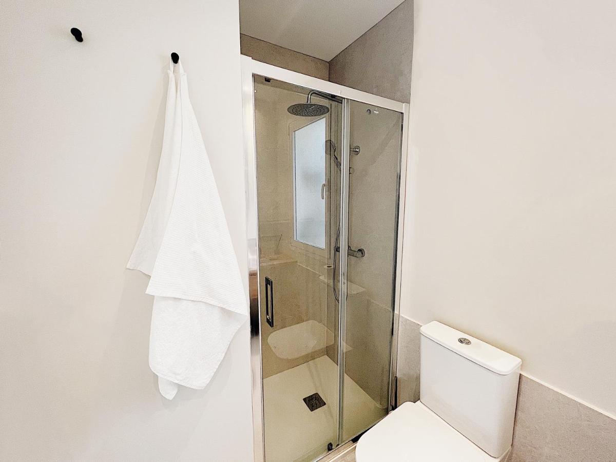 Apartamento De Diseno En Pleno Centro - Atocha Appartamento Madrid Esterno foto
